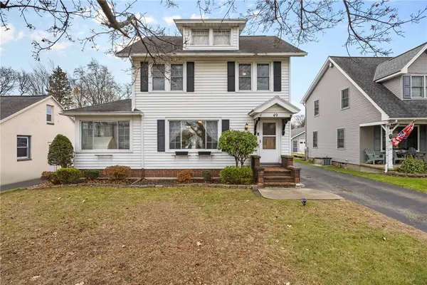 49 Vinton Rd, Rochester, NY 14622