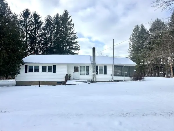 11567 Maple Avenue, Naples, NY 14512
