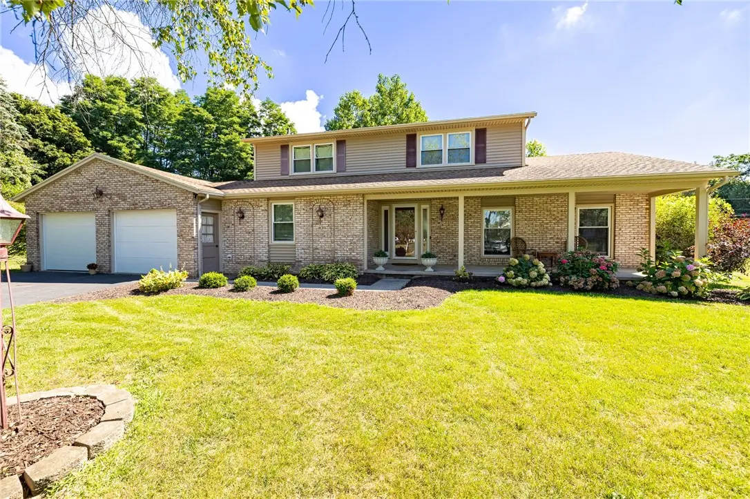 22 Littlewood Lane E, Rochester, NY 14625 - Image #1