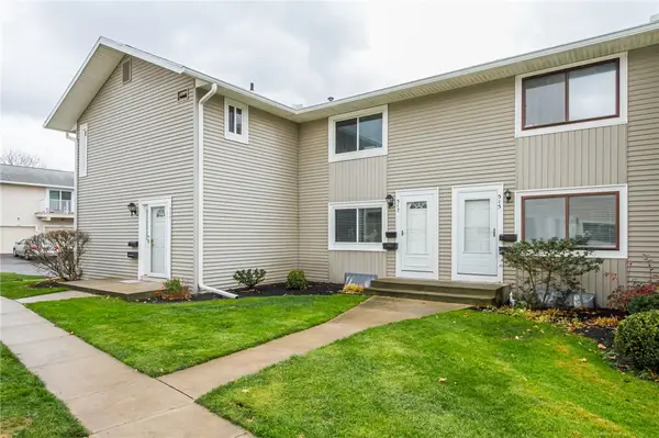 517 Eastbrooke Lane, Rochester, NY 14618