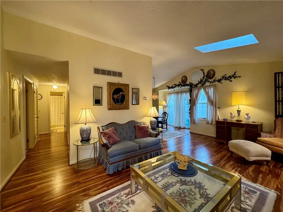 16 Flower Dale Cir, Rochester, NY 14626 - Image #3