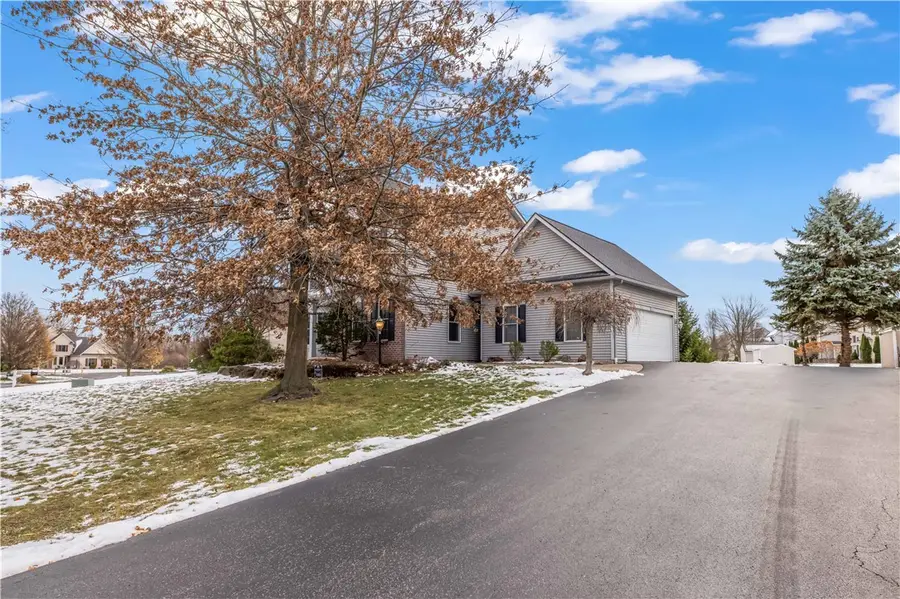 1303 Nature Trail Circle, Webster, NY 14580 - Image #3