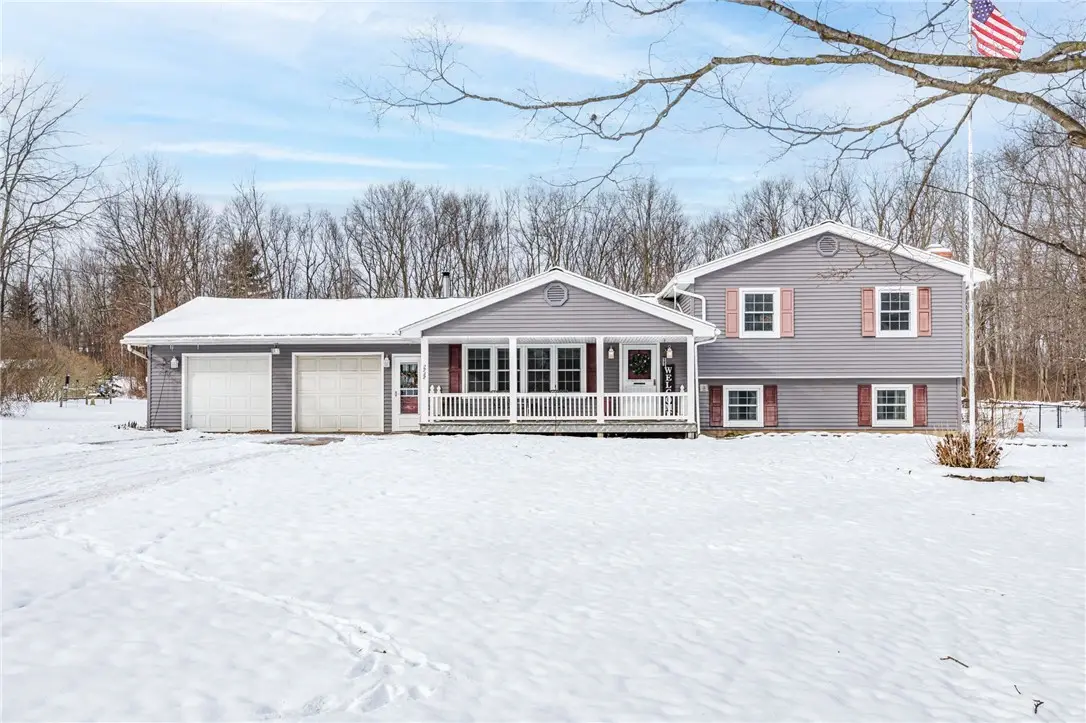 2747 Gildersleeve Road, Walworth, NY 14568 - Image #1