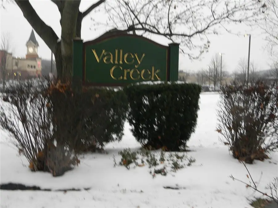 7 Falcon Lane W, Fairport, NY 14450 - Image #3