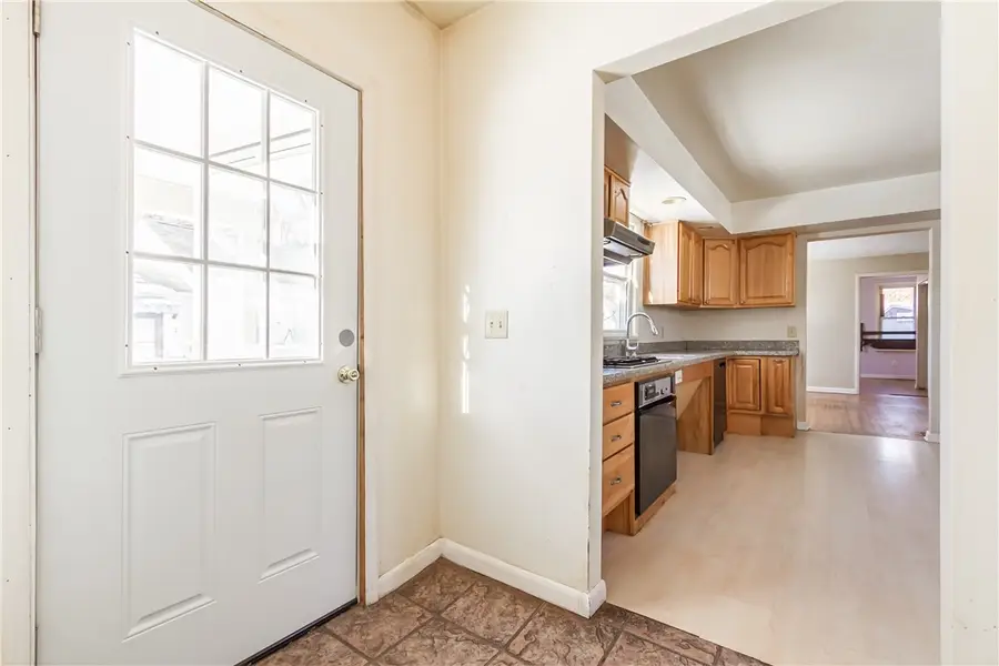 4 Sanford Place, Rochester, NY 14620 - Image #2