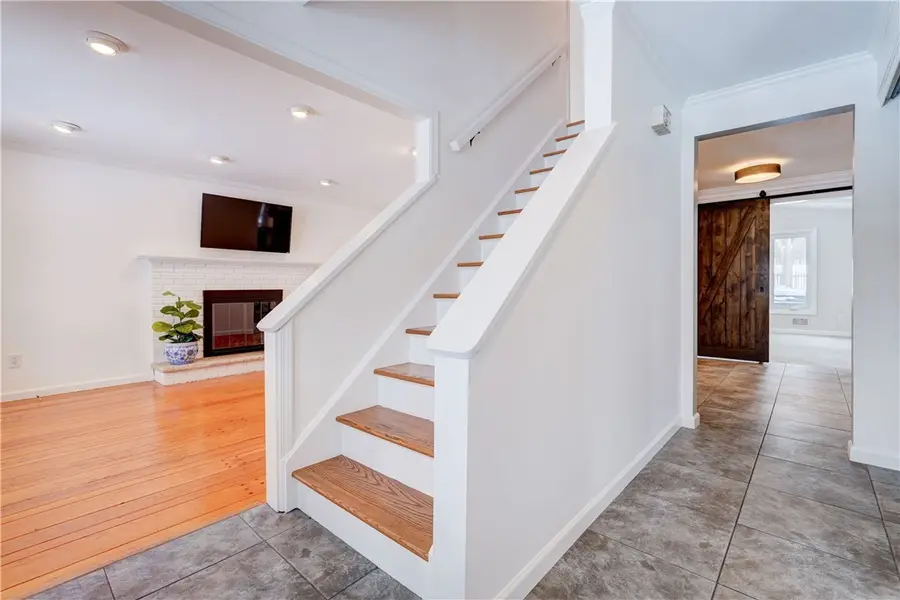 27 Crestview Drive, Pittsford, NY 14534 - Image #3