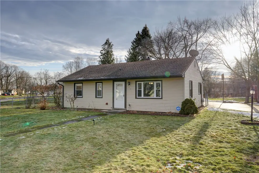 20 Fairchild Road, Rochester, NY 14606 - Image #1