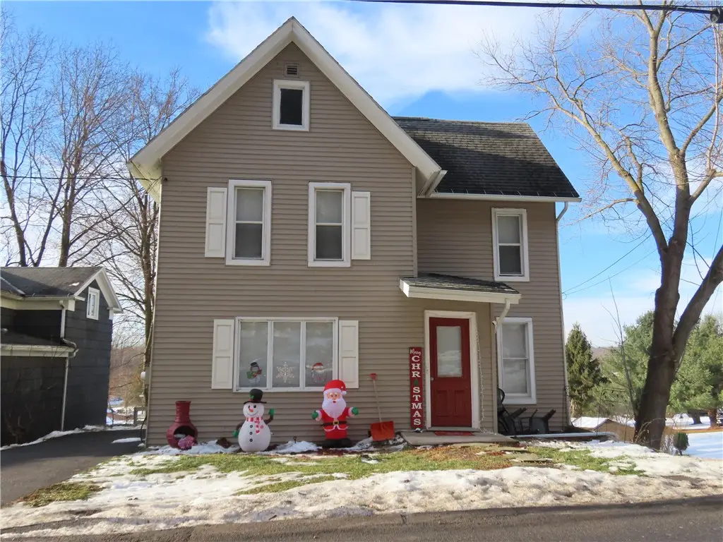 17 Layton Street, Lyons, NY 14489 - Image #1