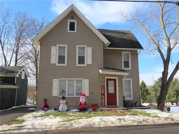 17 Layton Street, Lyons, NY 14489