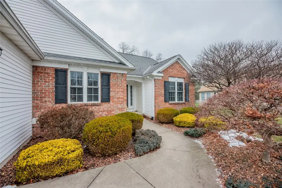 48 Leamington Circle, Rochester, NY 14626 - Image #2