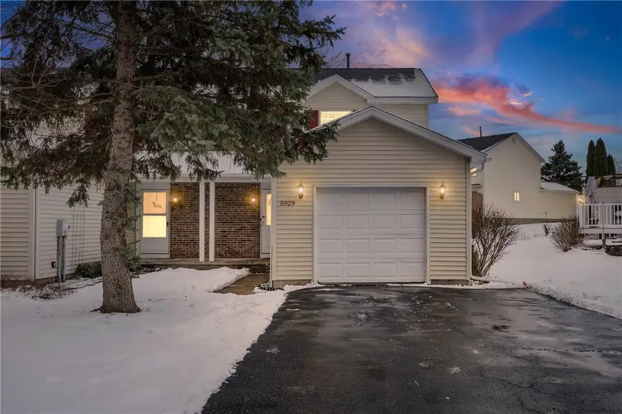 5929 Calm Lake Drive Drive, Farmington, NY 14425 - Image #2