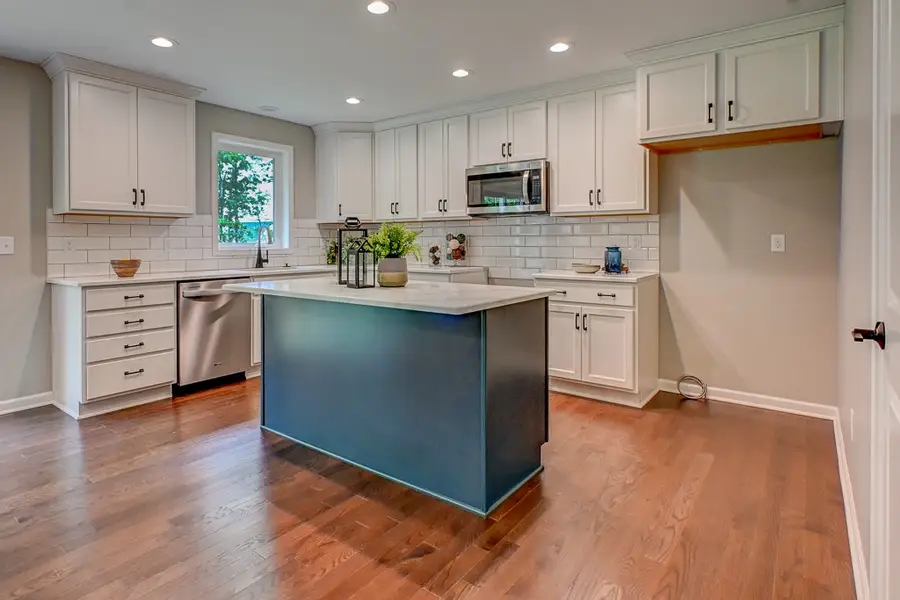 6109 Caleb Ct Court, Farmington, NY 14425 - Image #3