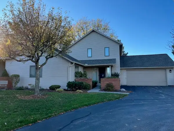 2 Greenwood Park, Pittsford, NY 14534