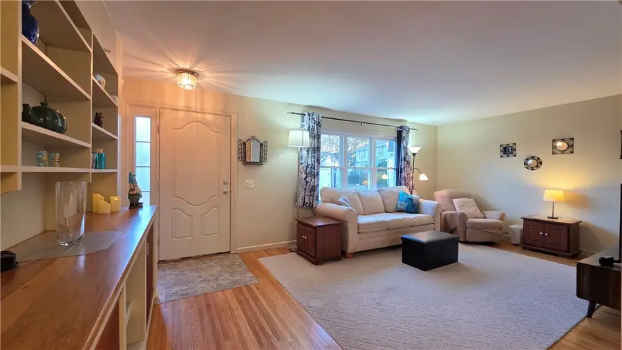 61 Villewood Drive, Rochester, NY 14616 - Image #2