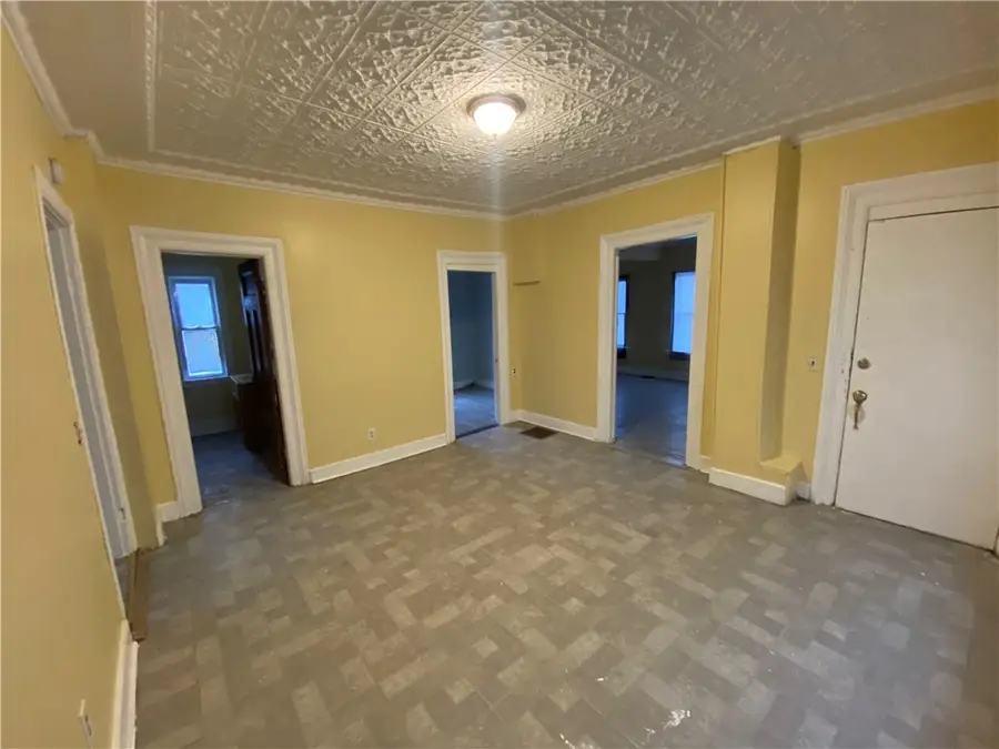 15 Oakman Street, Rochester, NY 14605 - Image #3