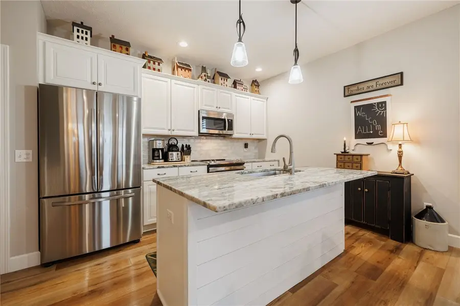 6113 Holly Creek Drive, Ontario, NY 14519 - Image #2