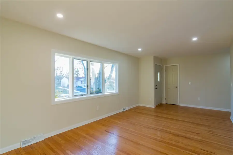 60 Stoddard Drive, Henrietta, NY 14467 - Image #2