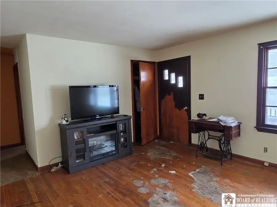 62 Seymour Street, Fredonia, NY 14063 - #3