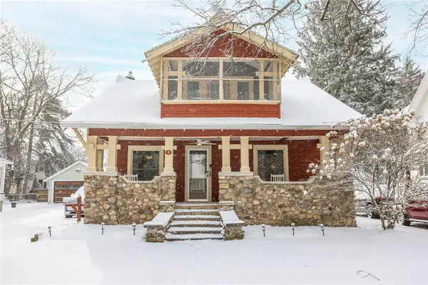 8 Elm Street, Le Roy, NY 14482