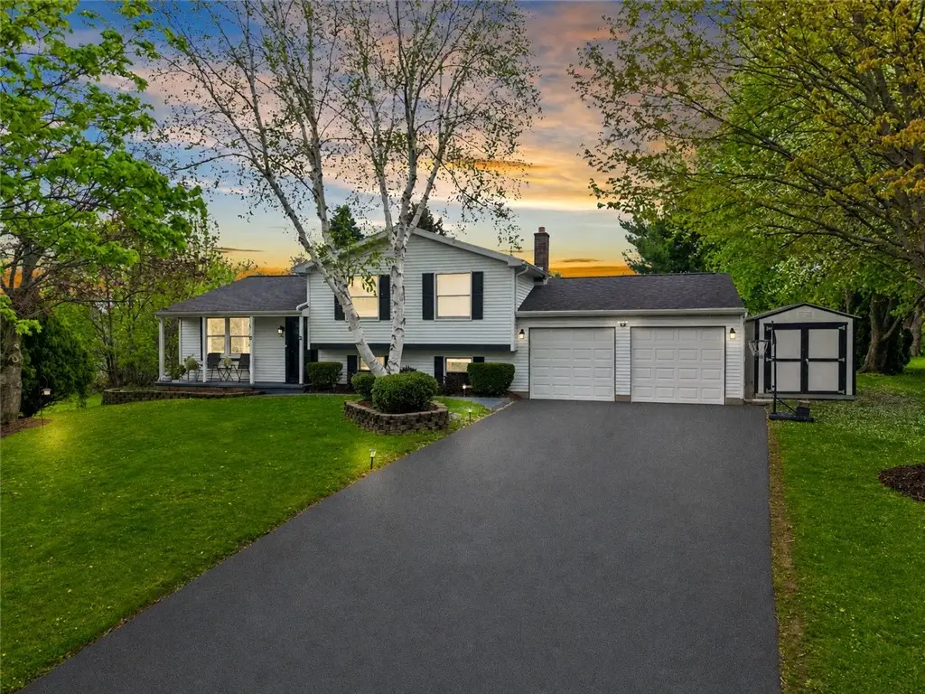 68 Paddock Drive, Henrietta, NY 14467 - #1