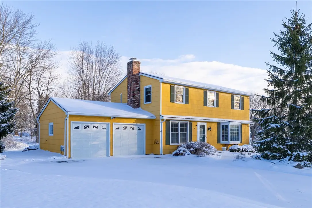 19 Williamsburg Drive, Fairport, NY 14450 - Image #1
