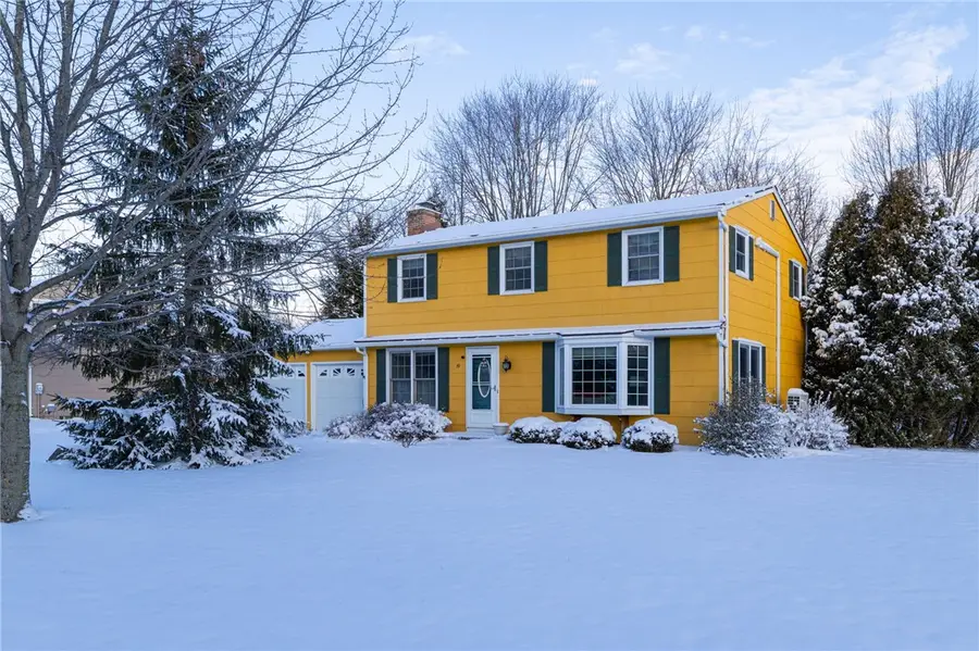 19 Williamsburg Drive, Fairport, NY 14450 - Image #2