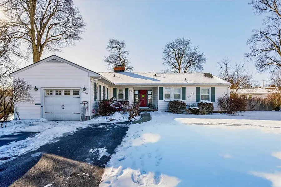 94 Newfield Drive, Rochester, NY 14616 - Image #3