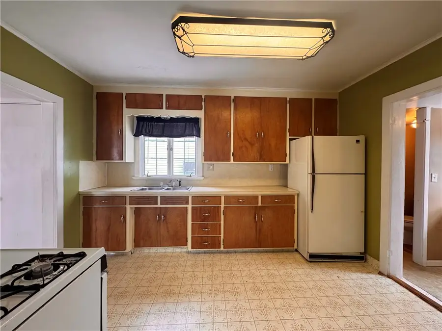 22 Charlotte Avenue, Bradford, PA 16701 - Image #3