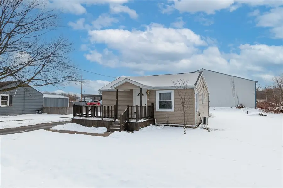 3914 Railroad Avenue, Williamson, NY 14589 - Image #2