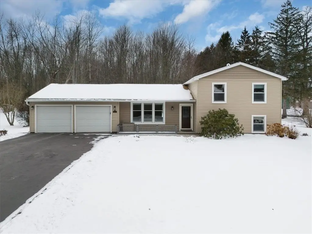 6855 Furnace Road, Ontario, NY 14519 - Image #1