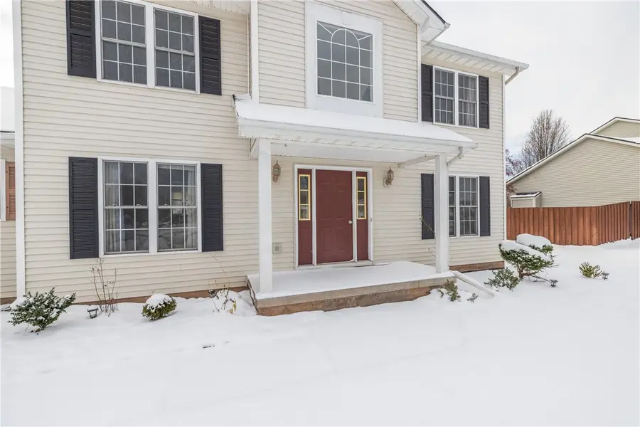 2082 Brookway Crescent, Ontario, NY 14519 - Image #2