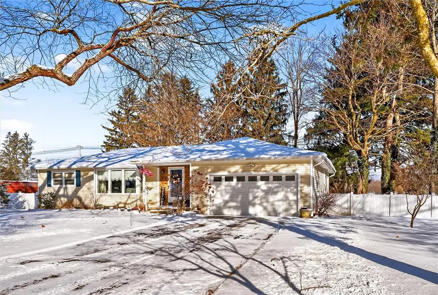 10 Margo Drive, Fairport, NY 14450 - Image #2