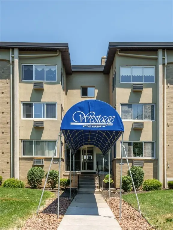 805 Westage At The Harbor, Rochester, NY 14617 - Image #2