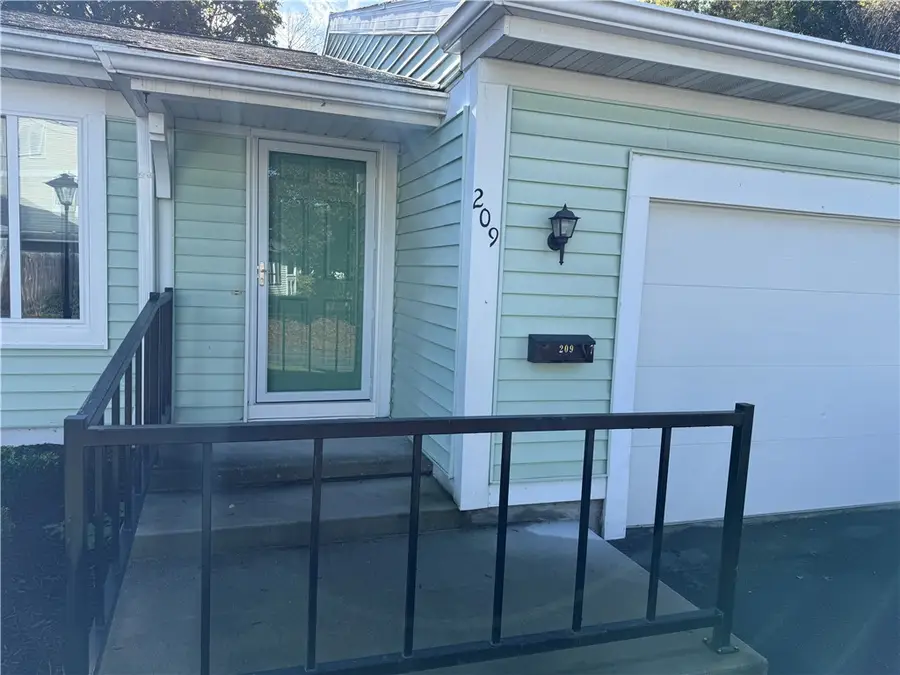 209 Greenway Boulevard, Churchville, NY 14428 - Image #2