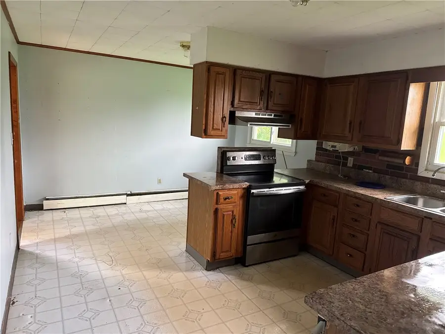 37 Hilltop Drive, Phoenix, NY 13135 - #2