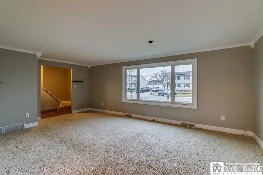 72 Oakbrook Drive, Buffalo, NY 14224 - Image #3