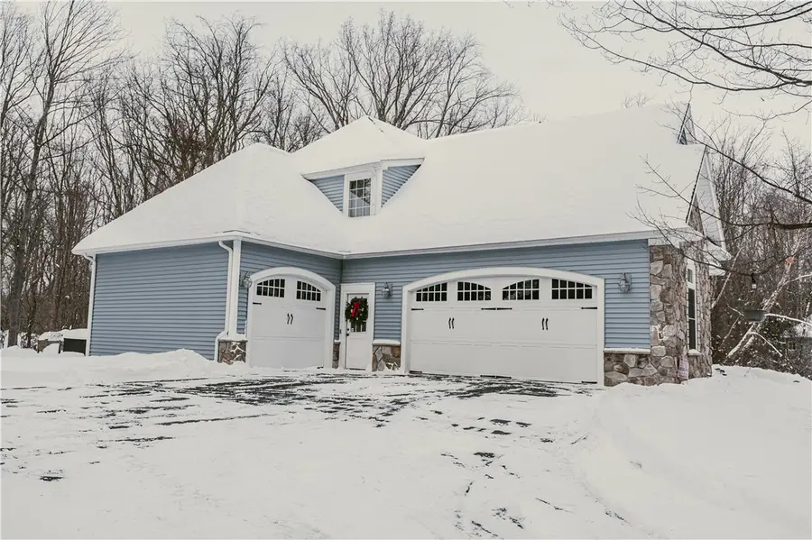 621 Brookstone, Webster, NY 14580 - Image #2