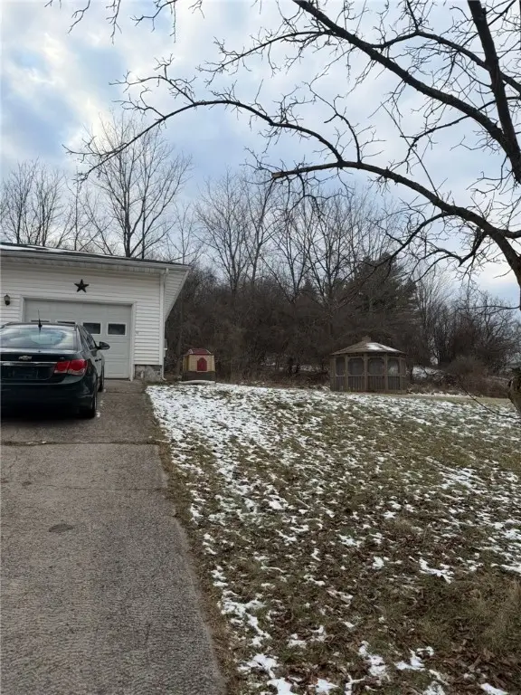 25 Burgess Street, Auburn, NY 13021 - Image #2