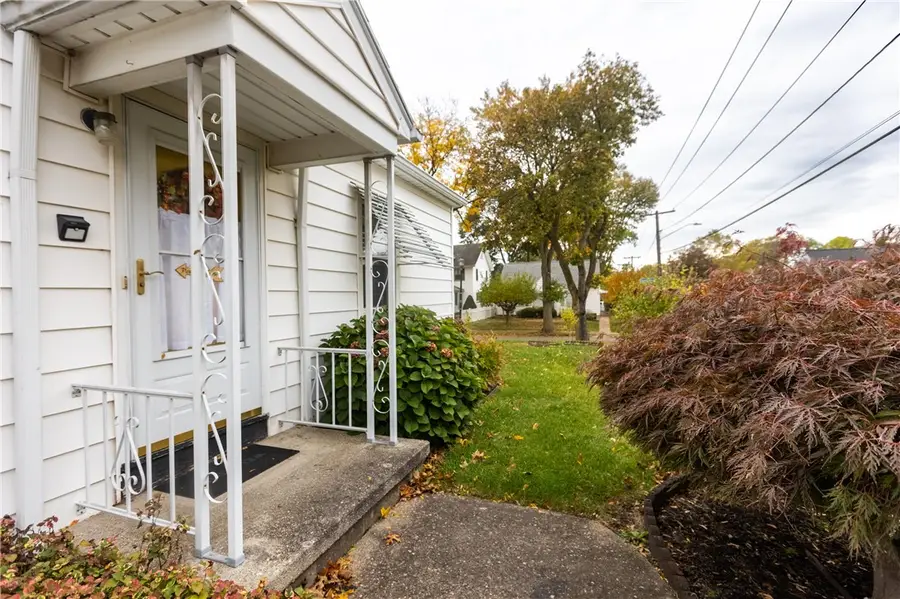 88 Colebourne Rd, Rochester, NY 14609 - Image #3