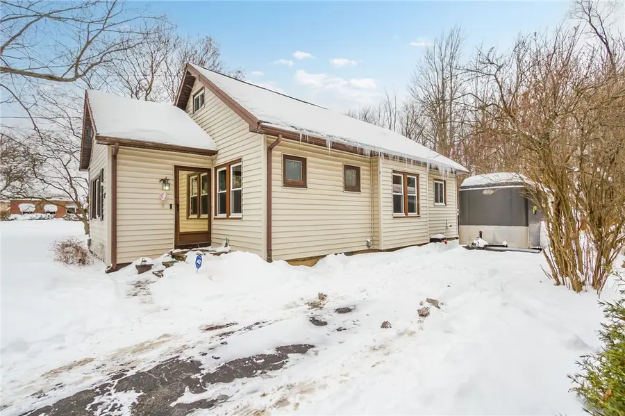 102 Elmore Drive, Rochester, NY 14606 - Image #2