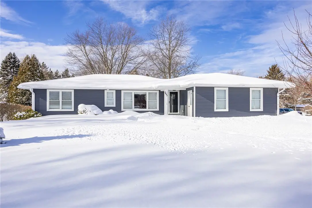 7497 Lake Avenue, Williamson, NY 14589 - Image #1