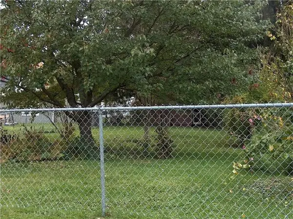 Earl Street, Corning, NY 14830