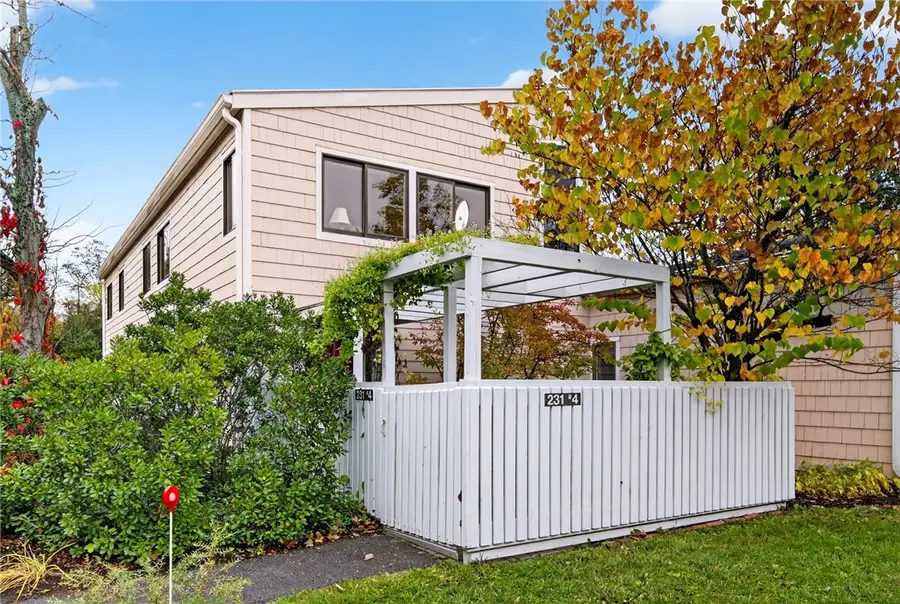 231 Strawberry Hill Circle #4, Ithaca, NY 14850 - #2