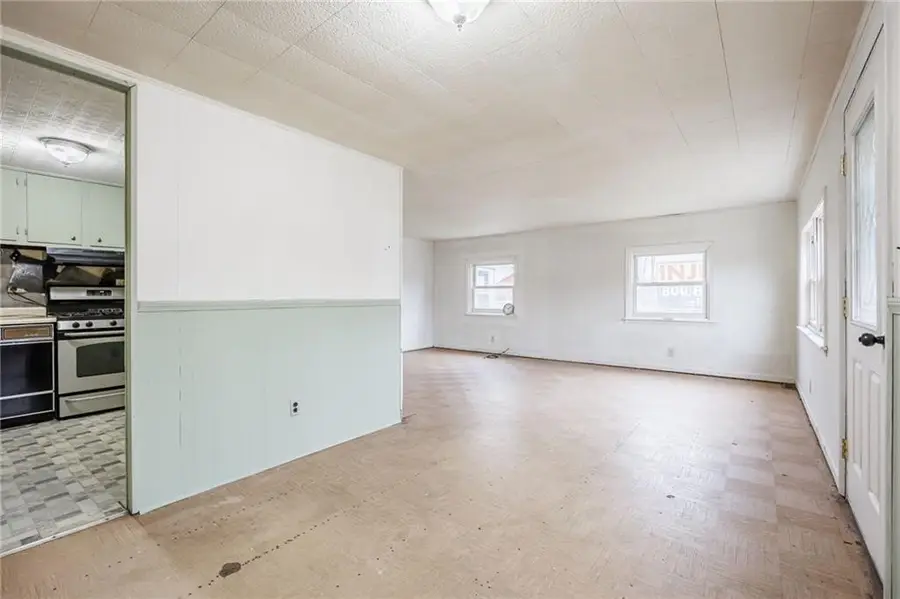 6928 State Route 31 E, Newark, NY 14513 - Image #2