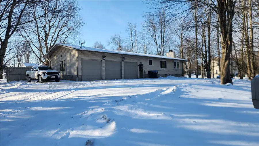 2071 Stonehedge Drive, Ontario, NY 14519 - Image #3