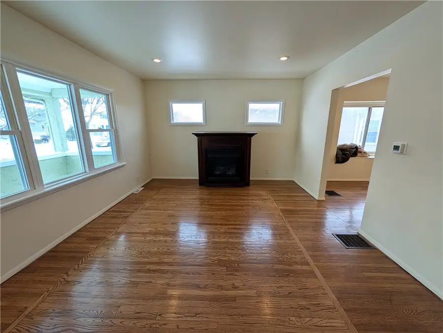 298 Fieldwood Drive, Rochester, NY 14609 - Image #2