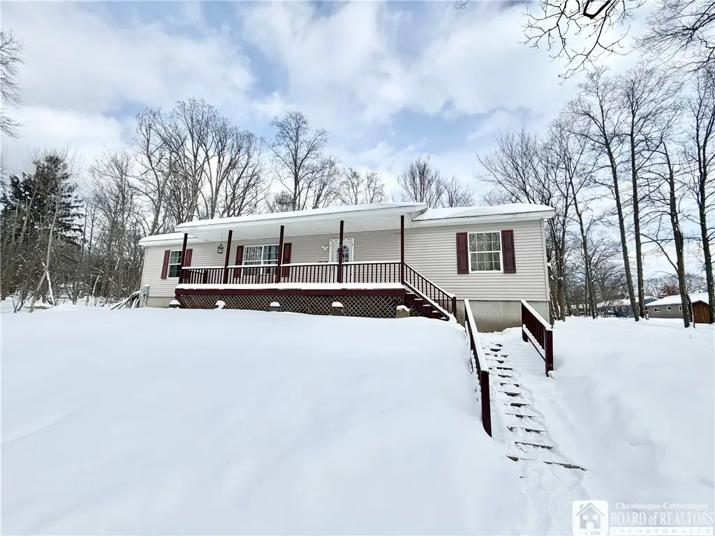 27 Oak Street, Jamestown, NY 14701 - Image #1