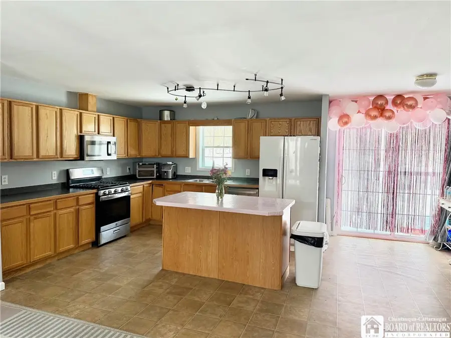 27 Oak Street, Jamestown, NY 14701 - Image #3