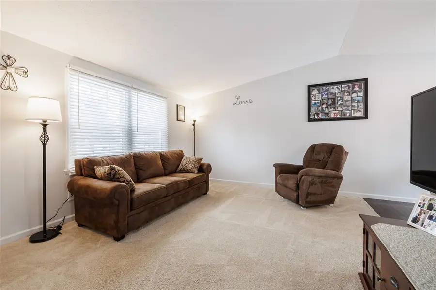 5722 Dalton Drive, Farmington, NY 14425 - #3