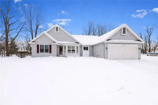 197 Garden Parkway, Henrietta, NY 14467